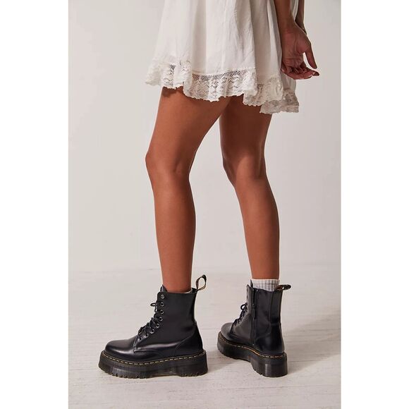 Dr. Martens Women's Audrick 8-Eye Boot Size 9 Black Chunky - Picture 2 of 7